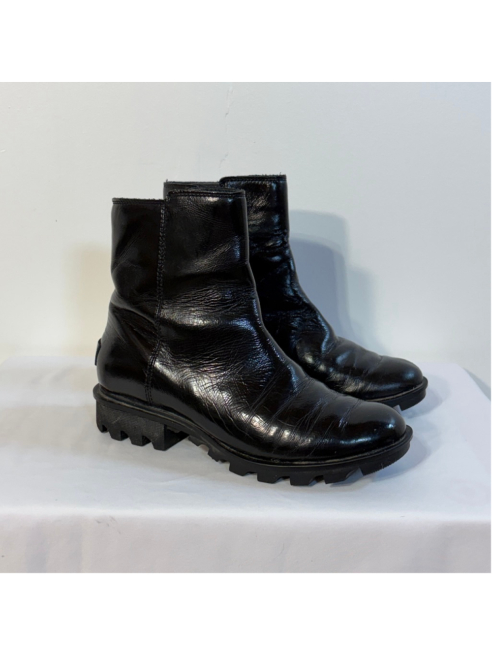 Sorel Black Waterproof Ankle Boots Booties Women’s Size 6 Side Zipper